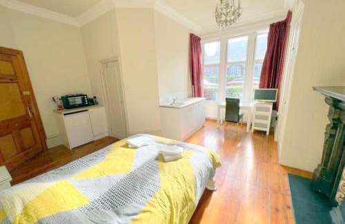 Sutton West House | Large Studio (Ground Floor) in Sutton
