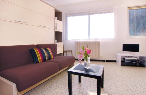 Gorge de Loup Apartment | Large studio in Valmy, comfort and calm guaranteed