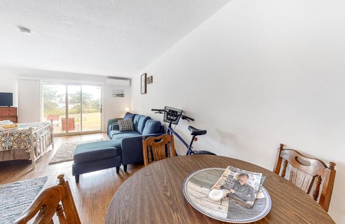 North Truro Hotel | Large Studio with Patio and Pool