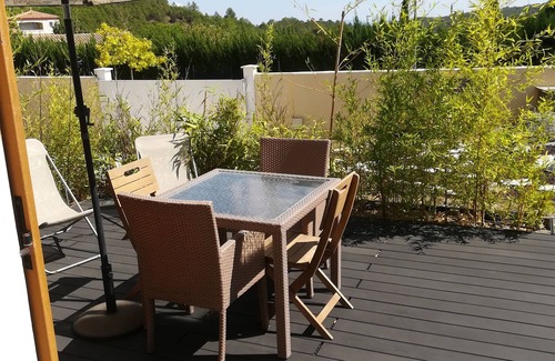 Carcassonne Apartment | Large studio with terrace in Carcassonne close to the city and Cavayere lake