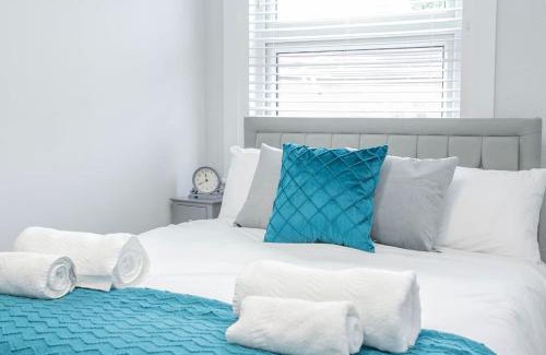 Haringey Apartment | Large Stylish 2bedroom flat in Wood Green