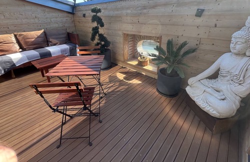 Villeneuve-la-Riviere Bed & Breakfast | Large Suite (2-3 pers.), Jacuzzi & Terrace access, 10' from Perpignan