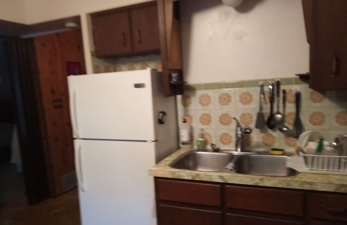 St. Catharines Apartment | Large,sunny, two-room suite accessed from deck on wooded ravine. Eat-in kitchen.