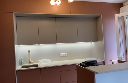 Riou - Petit Juas - Av de Grasse Apartment | Large T2, central, terrace, air conditioning, swimming pool, garage, Wifi