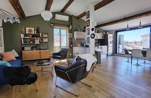 Notre-Dame du Mont Apartment | Large T2 with terrace in the heart of Marseille