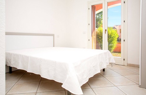 Porto Pozzo House | Large three-room apartment with private garden, Sea View overlooking the pool