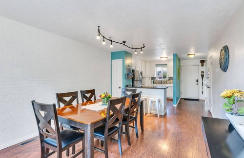 Pleasant View House | Large Townhouse, 3Bd/3Ba, Near BYU Stadium/BYU