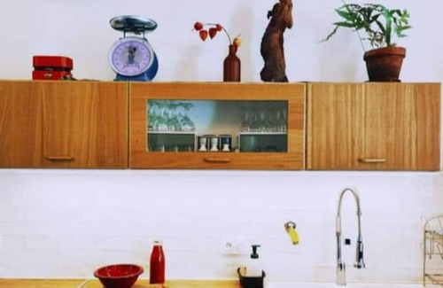 Estagel House | Large townhouse with hidden garden