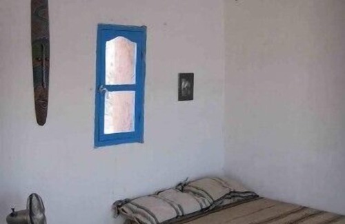 M'Hamid El Ghizlane House | large traditional adobe riad on the edge of the sahara