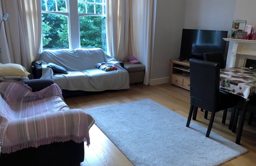 Haringey Apartment | LARGE TWO BEDROOM FLAT AT CENRAL MUSSWELLHILL-LONDON