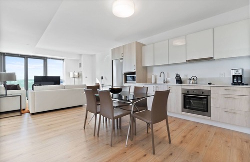 West Fens Apartment | Large Two Bedroom, One Block From Fenway Park