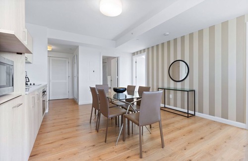 West Fens Apartment | Large Two Bedroom, One Block From Fenway Park