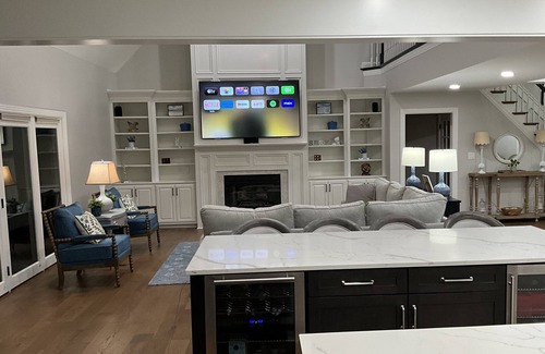 Lake Forest House | Large Updated Modern Home In Great Neighborhood With Golf Simulator