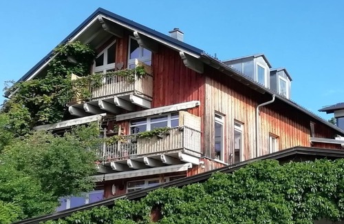 Bodenmais Apartment | Large vacation apartment (105 sqm) with wood-burning stove and south-facing balcony