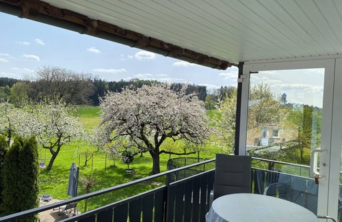 Grunkraut Apartment | Large vacation apartment, beautifully situated between Allgäu and Lake Constance