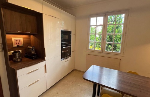 L'Hay-les-Roses House | Large Villa with 10m² Spa