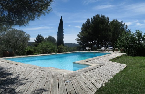Le Tholonet House | Large villa with 5 bedrooms, swimming pool, tennis court, air conditioning, 10 minutes from Aix en Provence center.
