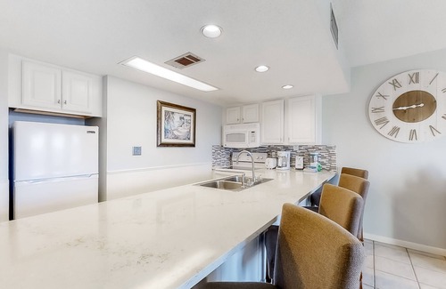 Fort Walton Beach - Destin Condo | Large waterfront cottage, Private pool, Close to entertainment