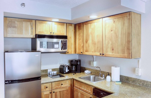 Crested Butte Condo | Larger 1 Bedroom w/Pool, Hot Tub, Ski In/Out!