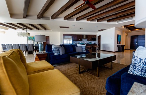 Los Cabos Resort | Largest Terrace on the Ocean in Cabo! SUPER PENTHOUSE w/4,500 sq ft Terrace!