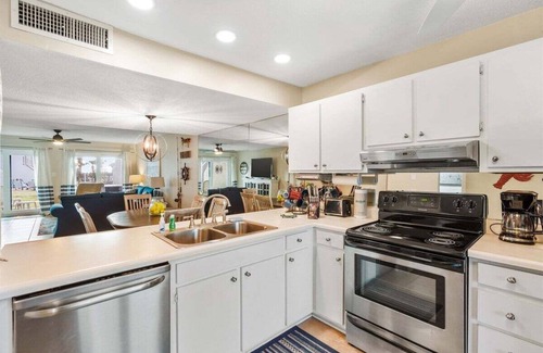 Biltmore Beach House | Largo Mar 143 - Townhome
