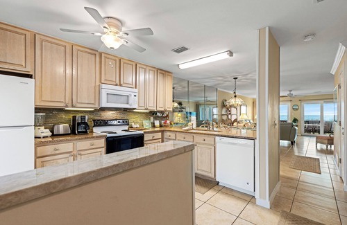 Biltmore Beach Condo | Largo Mar 166 * 3 Bed, 3 Bath * Beachfront 3-story Paradise