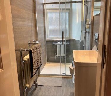 Largs Apartment | Largs Sandringham Apartment