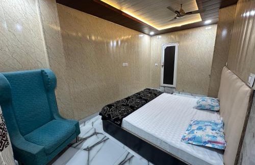 Gorakhpur Hotel | Lari Guest House