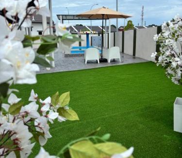Si Rusa House | LaRinDa Teluk Kemang Private Pool - Islamic