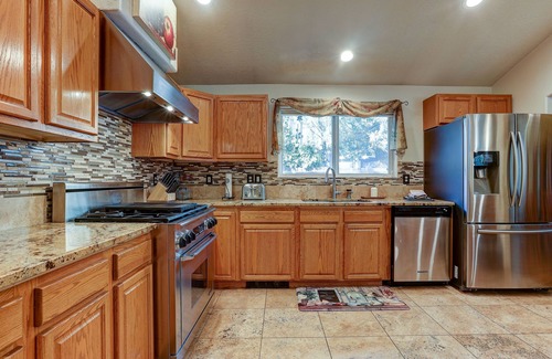 Larkspur House | Larkspur Trail 3 Bedroom Home by RedAwning