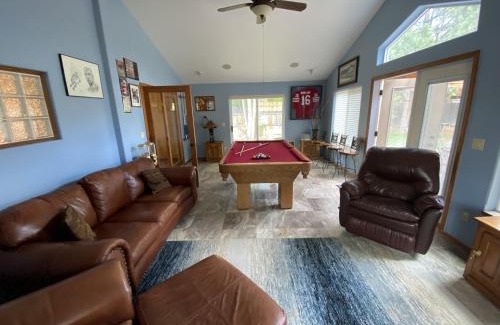 Larkspur House | Larkspur Trail home