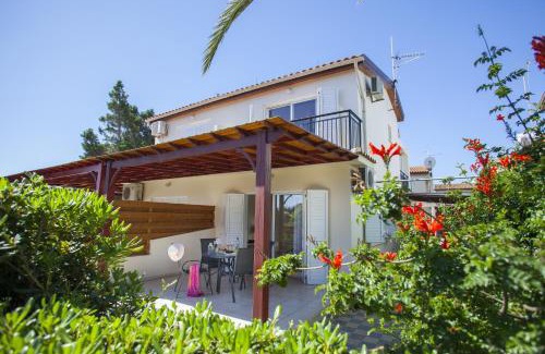 Pervolia Villa | Larnaca Villa Marina