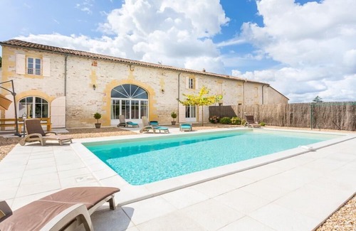 Saint-Avit-Saint-Nazaire Villa | Lartigue at Nouvelle-Aquitaine