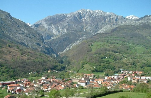 Arenas de Cabrales House | Las Cabraliegas