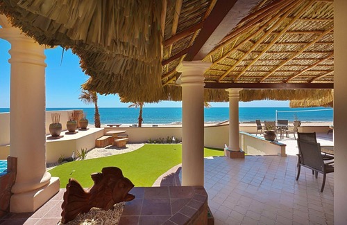 Las Conchas Villa | Las Conchas Beach Front Villa 1-15 Bedrooms- Kayaks-Tennis-Fun