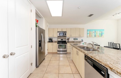 South Padre Island Condo | Las Marinas #305 2/2 With Boat Slip