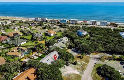 Vilano Beach House | Las Olas Cabana- Close to Beach & Restaurants
