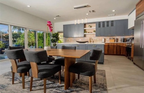 Seven Isles Villa | Las Olas Waterfront Villa