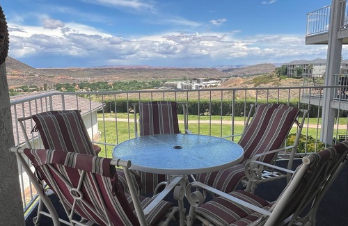 St. George Condo | Las Palmas Resort Condo w/Amazing Views