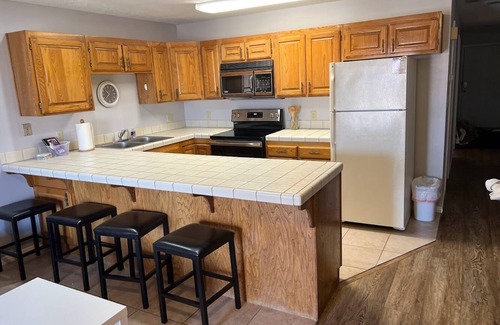 St. George Condo | Las Palmas Spectacular View-Elevator, Washer-Dryer, No Resort Fees - Great RATE!