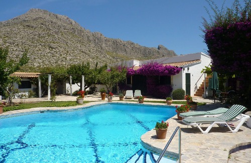 Puerto de Pollensa Villa | 'Las Rosas' - A Picturesque Finca in Private Grounds