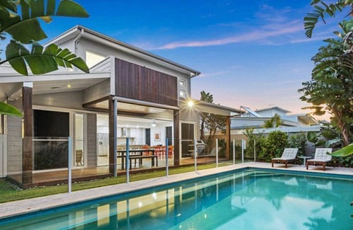 Kingscliff House | Las Salinas- 4Bed beachside holiday home in salt village