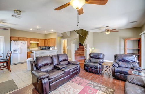 Sunrise Manor Condo | Las Vegas Condo w/Patio & Pool Access!
