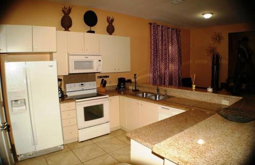 South Padre Island Apartment | Las Verandas #204 close to Clayton's beach bar