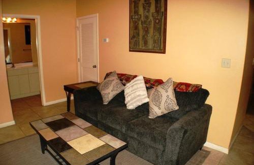 South Padre Island Apartment | Las Verandas #204 close to Clayton's beach bar
