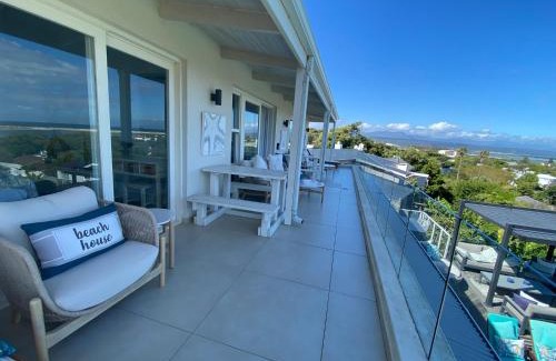 Plettenberg Bay Villa | Lasalle holiday home (Sun, Beach, Views, Fun for everyone!)