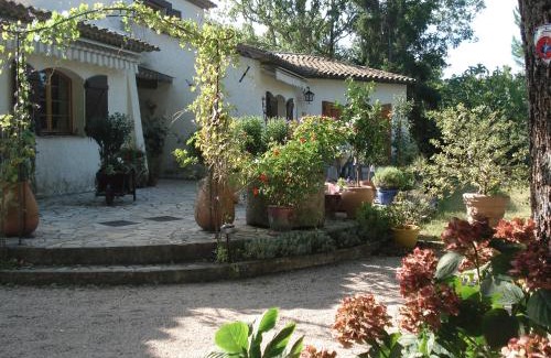Saint-Cezaire-sur-Siagne Bed & Breakfast | Laserregnol