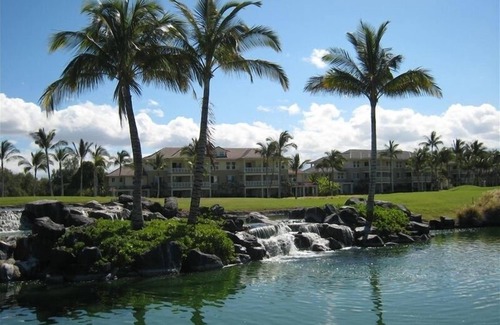 Waikoloa Condo | LAST MIN SALE AUG-SEP! Luxury Penthouse, Golf View, Gourmet kitchen, Sleeps 6