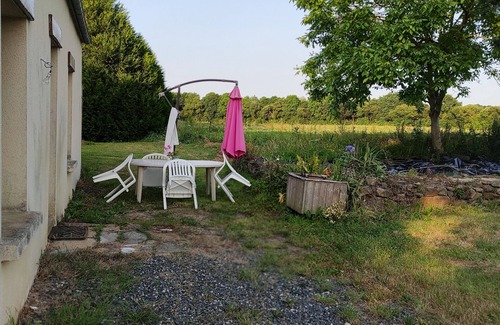 Pleguien House | Last minute:Chez Marcel between land and sea