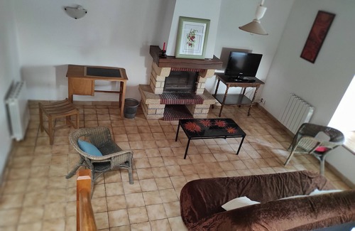 Pleguien House | Last minute:Chez Marcel between land and sea